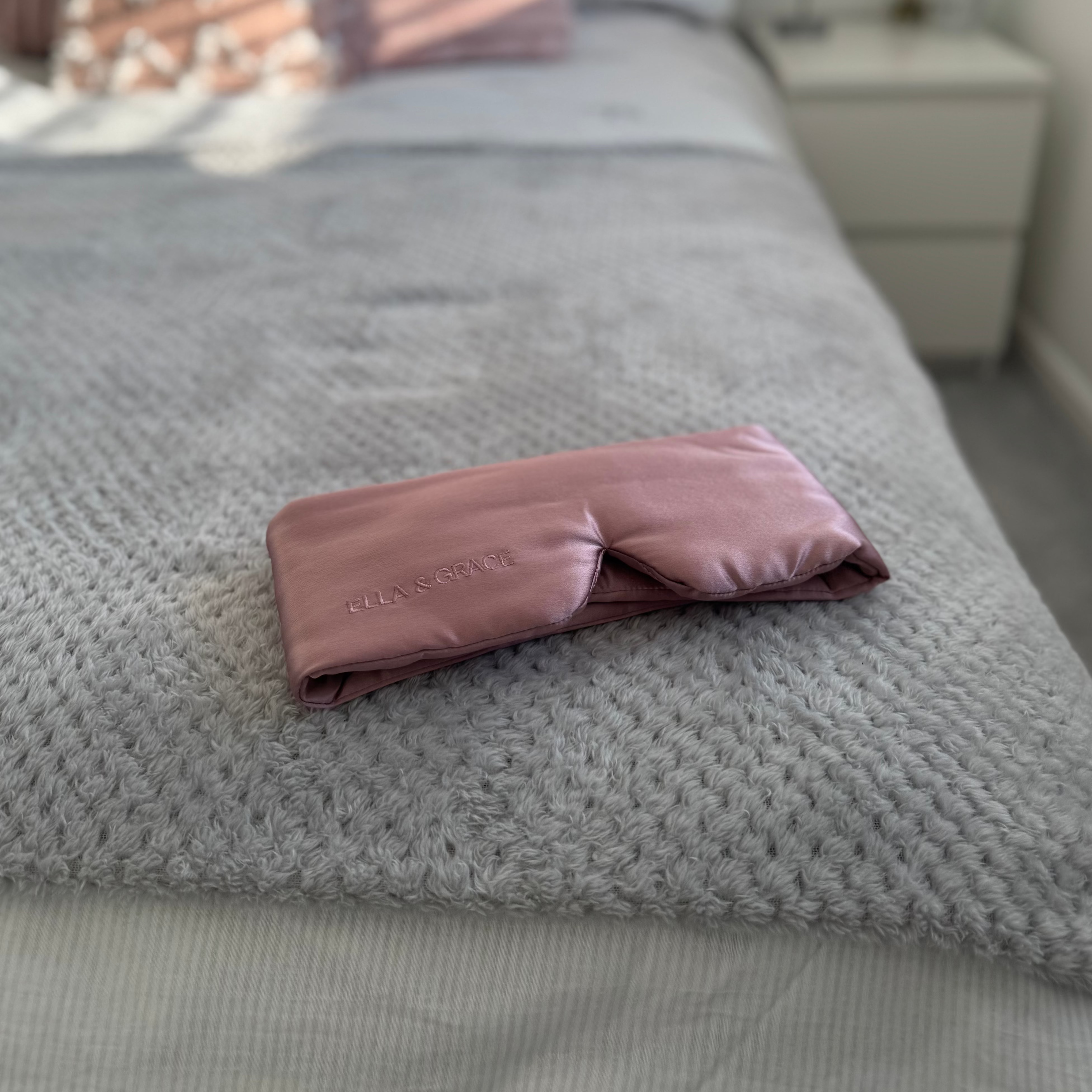 The Sleep Ritual Mask - Soft Blush