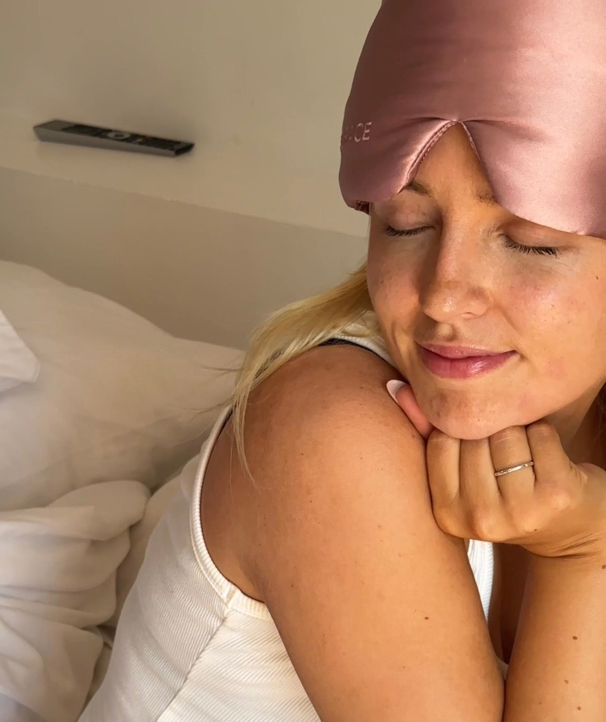 The Sleep Ritual Mask - Soft Blush